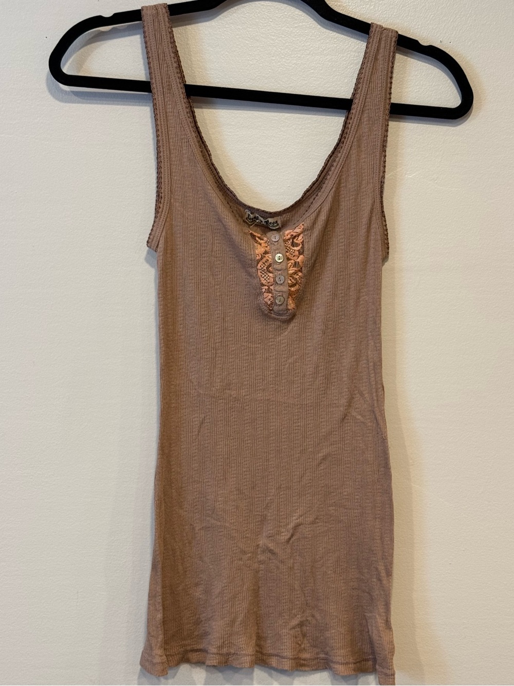 Lucky Brand "Lucky Tees" Taupe Ribbed Lace Trim Henley Tank Top - Size XL